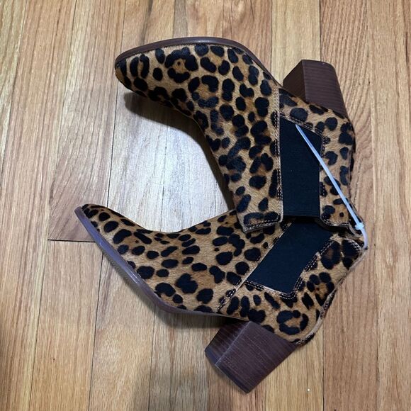 madewell | The Regan Boot in Leopard Calf Hair - Picture 4 of 8